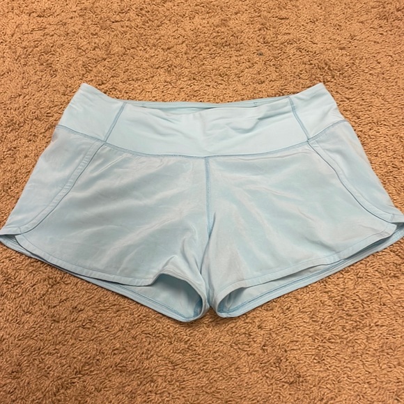 lululemon athletica Pants - NWOT Lululemon mid rise lined shorts 4”